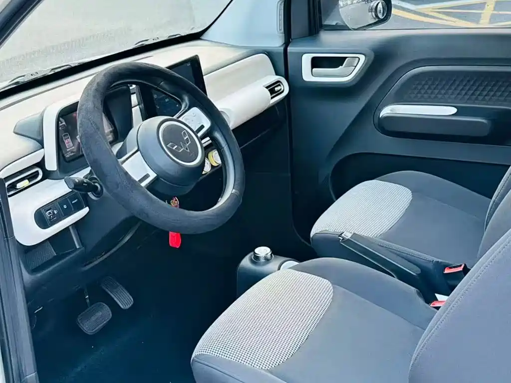 Wuling MINIEV — миниатюра 15
