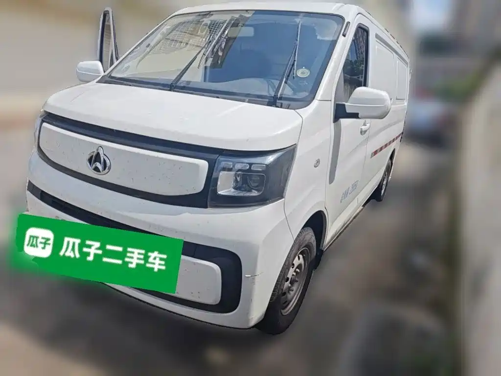Changan EM80 2025 2 мест 300km