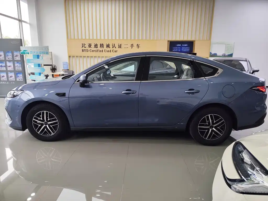 BYD Seal 05 DM-i — миниатюра 3