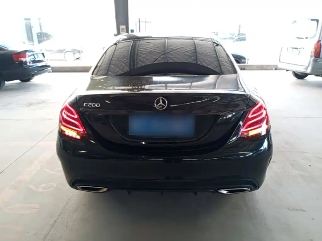 Mercedes-Benz C-Class — миниатюра 6