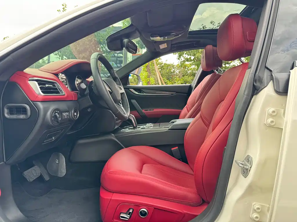 Maserati Ghibli — миниатюра 4