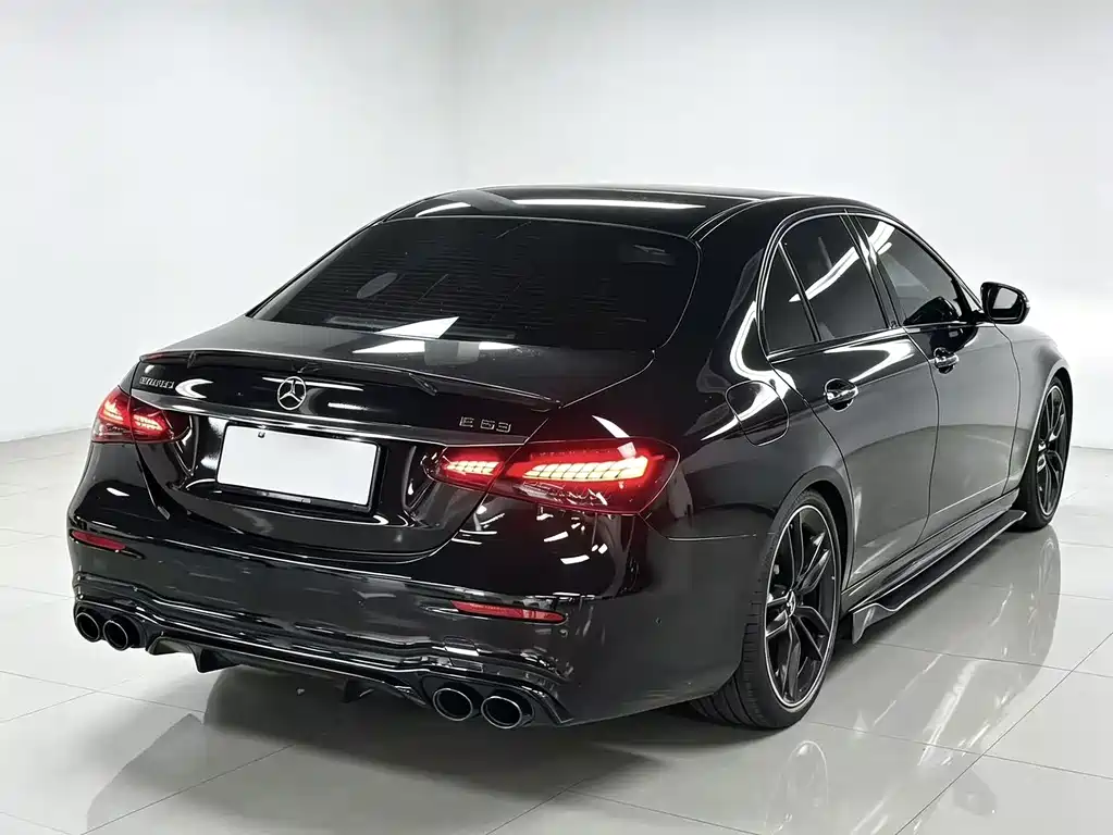 Mercedes-Benz E-Class AMG — миниатюра 9