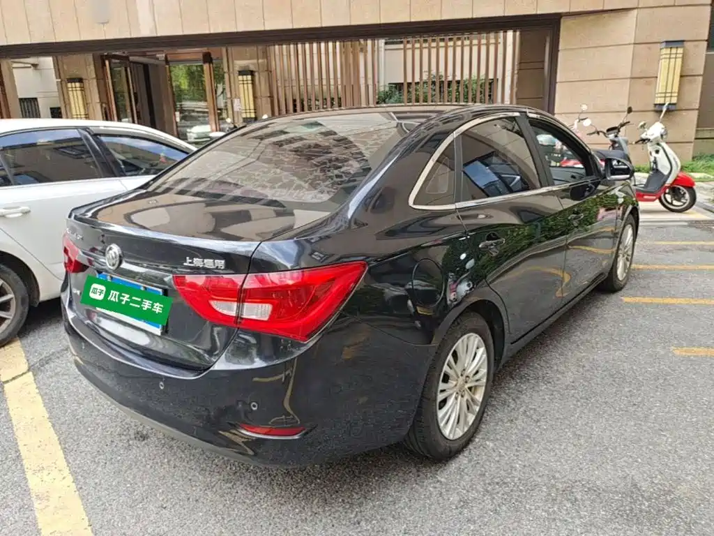 Buick Excelle — миниатюра 7