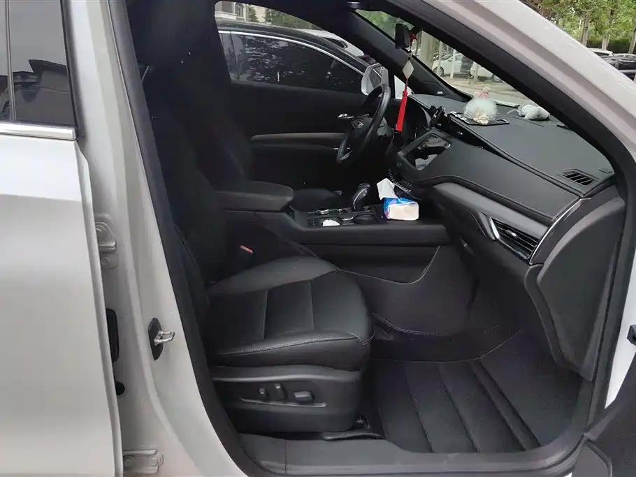Cadillac XT4 2018 28T Lead