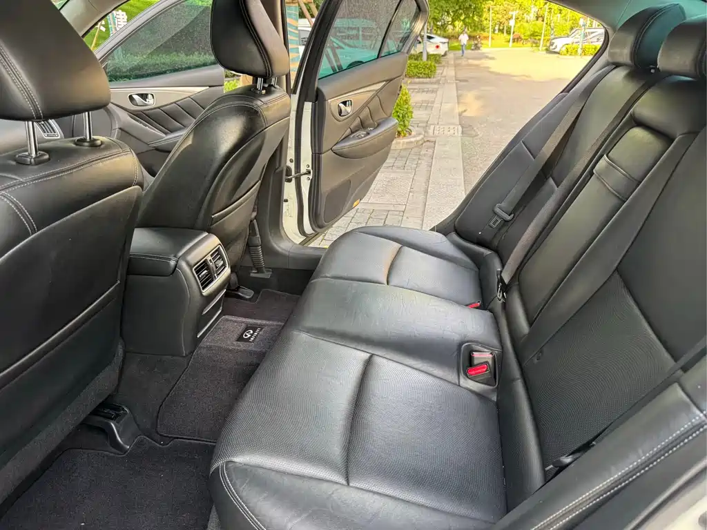 Infiniti Q50L — миниатюра 9