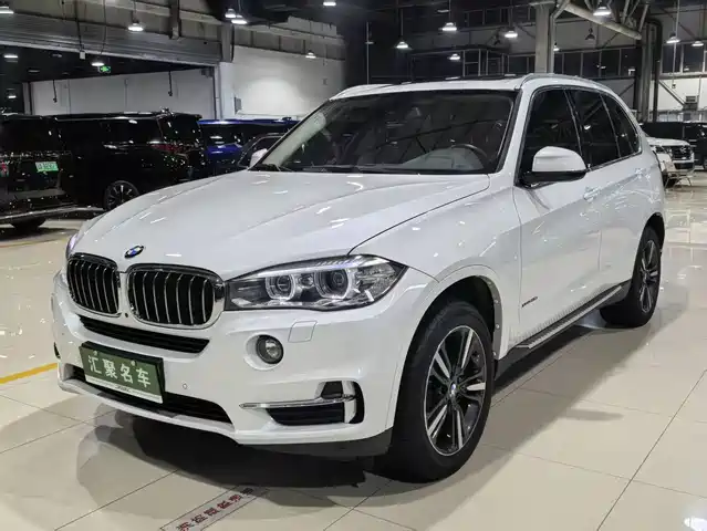 BMW  X5 2018