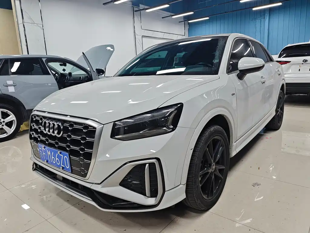 Audi Q2L 2022 35 TFSI Progressive Dynamic Type