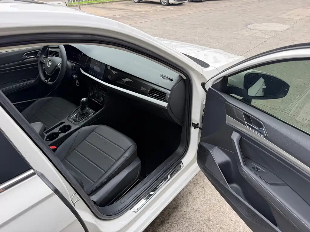 Volkswagen Lavida — миниатюра 7
