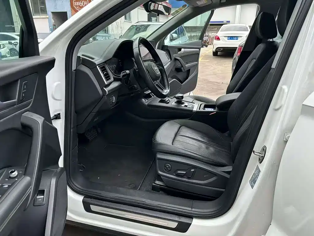 Audi Q5L — миниатюра 4