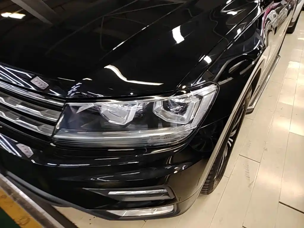 Volkswagen Tiguan L — миниатюра 24