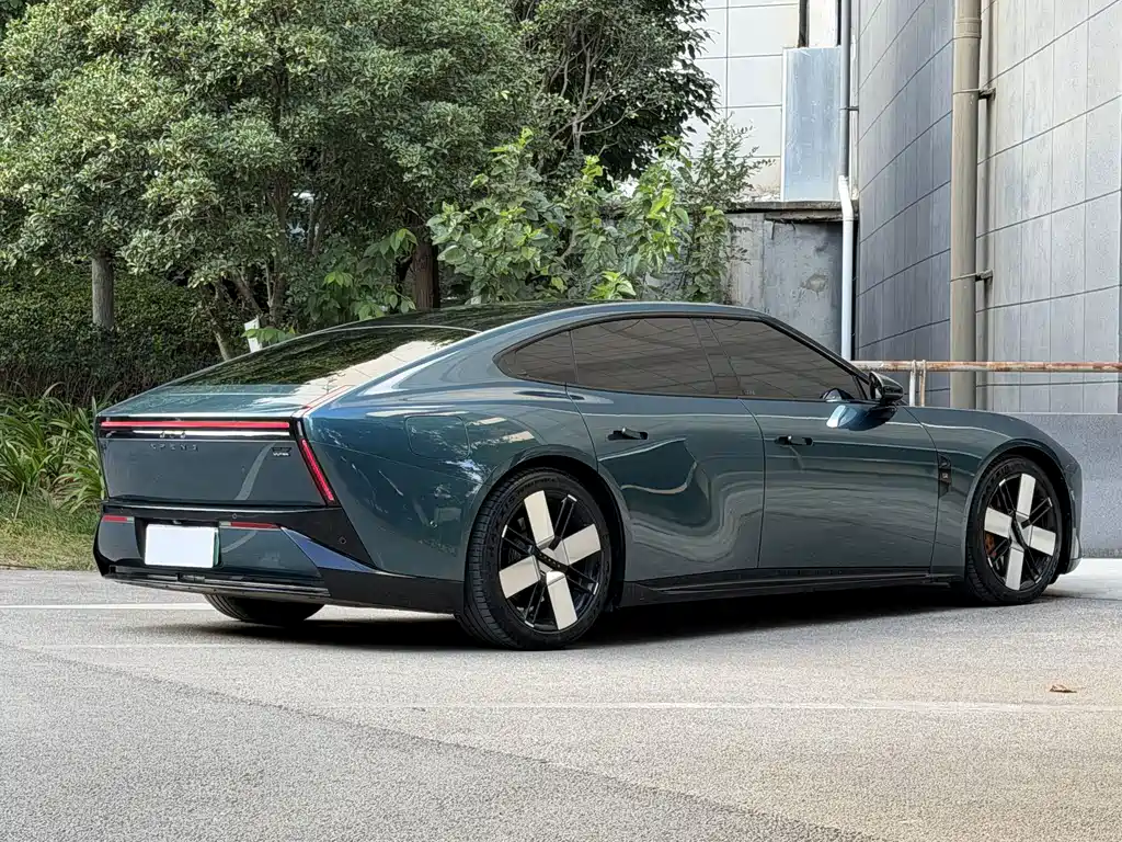 XPeng P7 — миниатюра 5