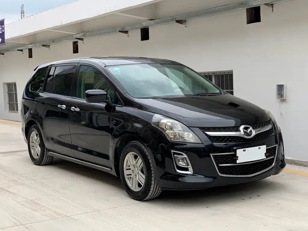 Mazda 8 2013 2.5L Luxury