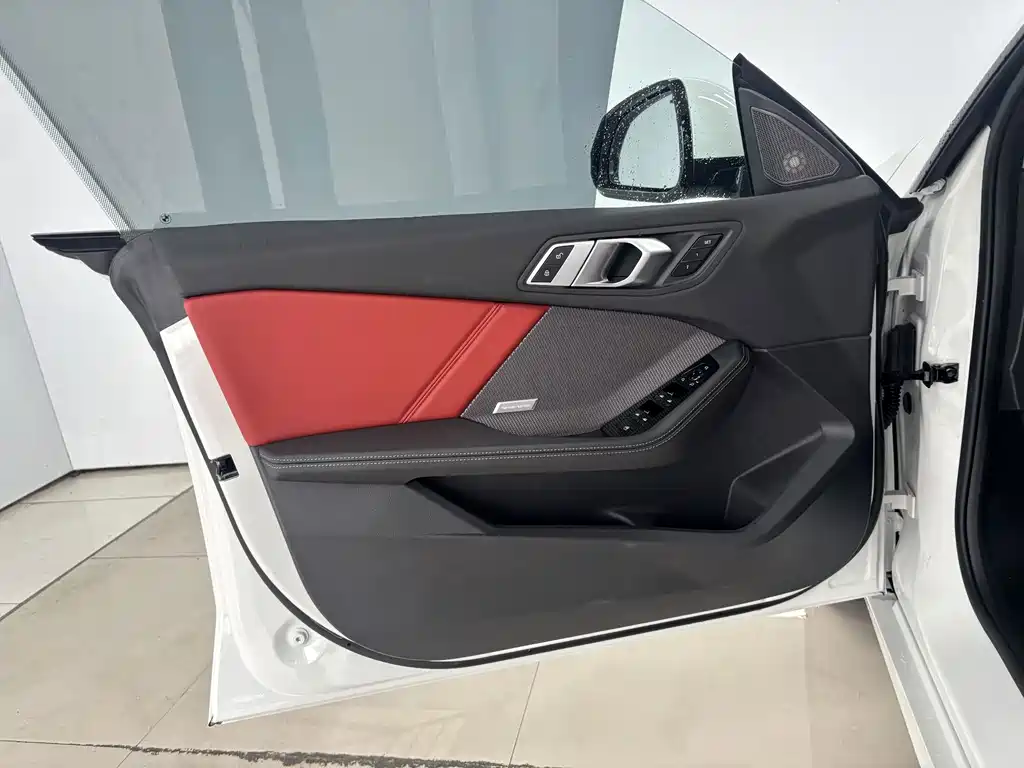 BMW 2 Series — миниатюра 10