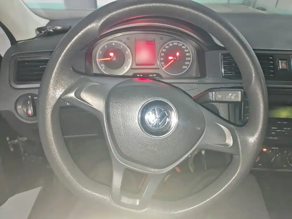 Volkswagen Santana — миниатюра 11