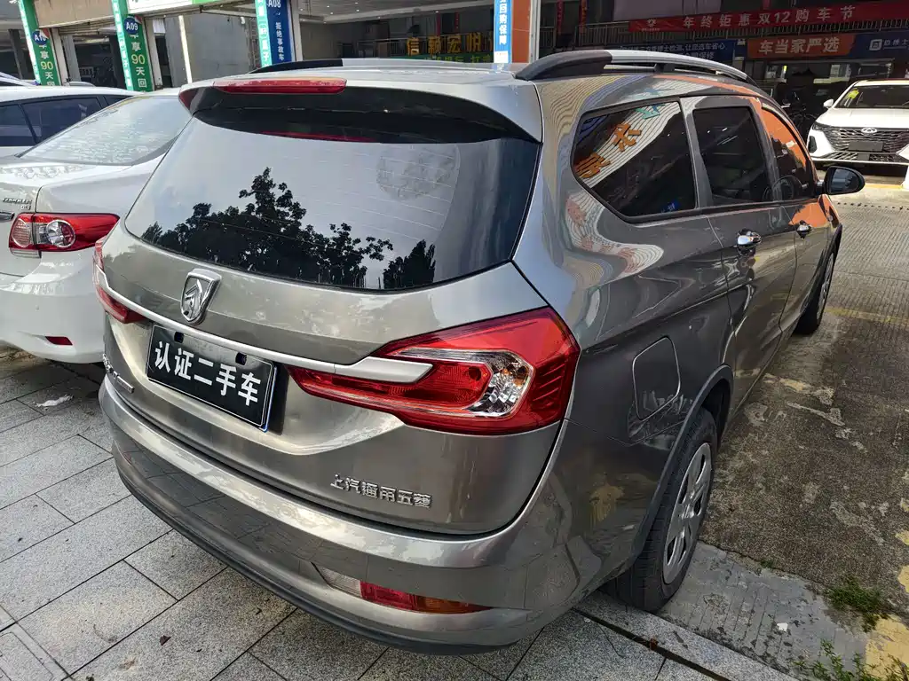 Baojun 310W — миниатюра 9