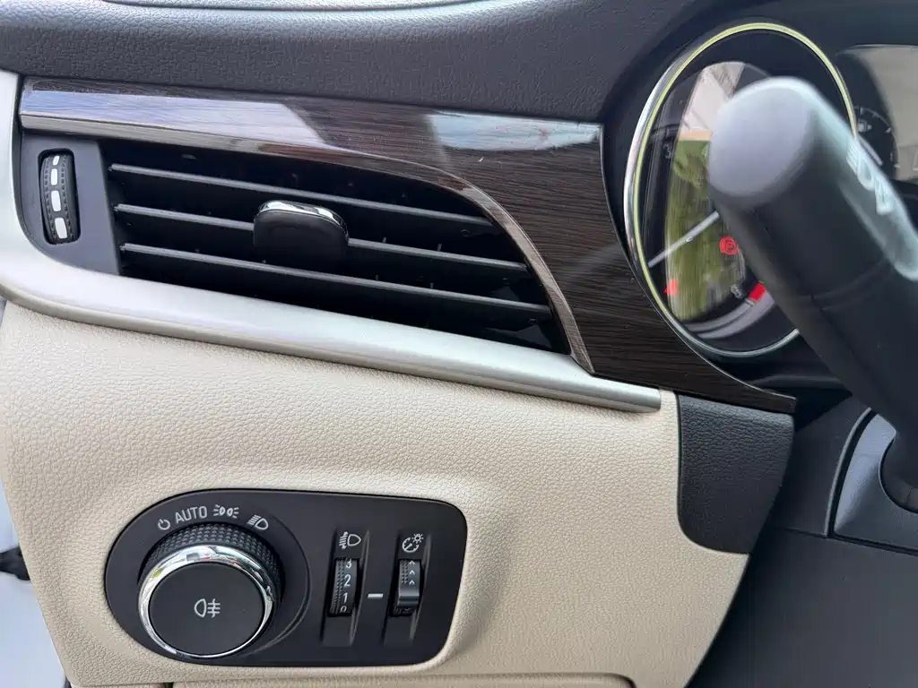 Buick Verano — миниатюра 21