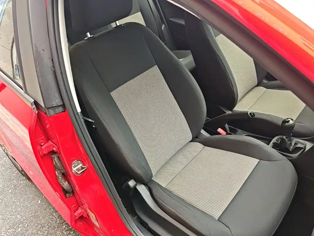 Volkswagen Polo — миниатюра 25
