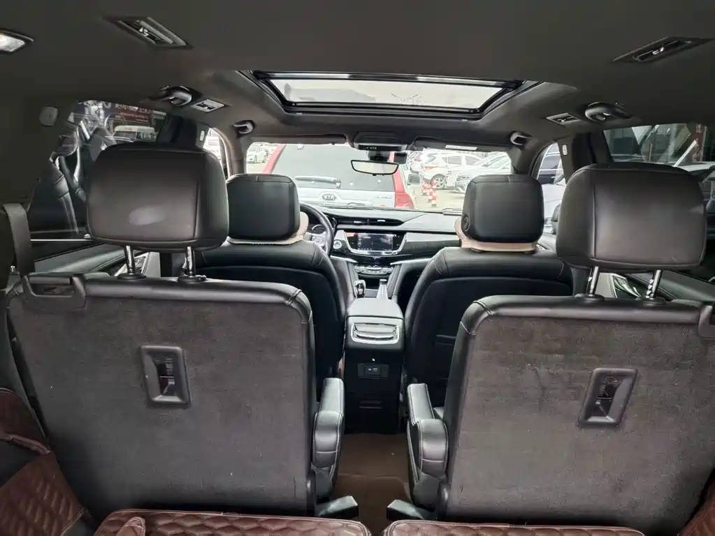 Cadillac XT6 — миниатюра 11