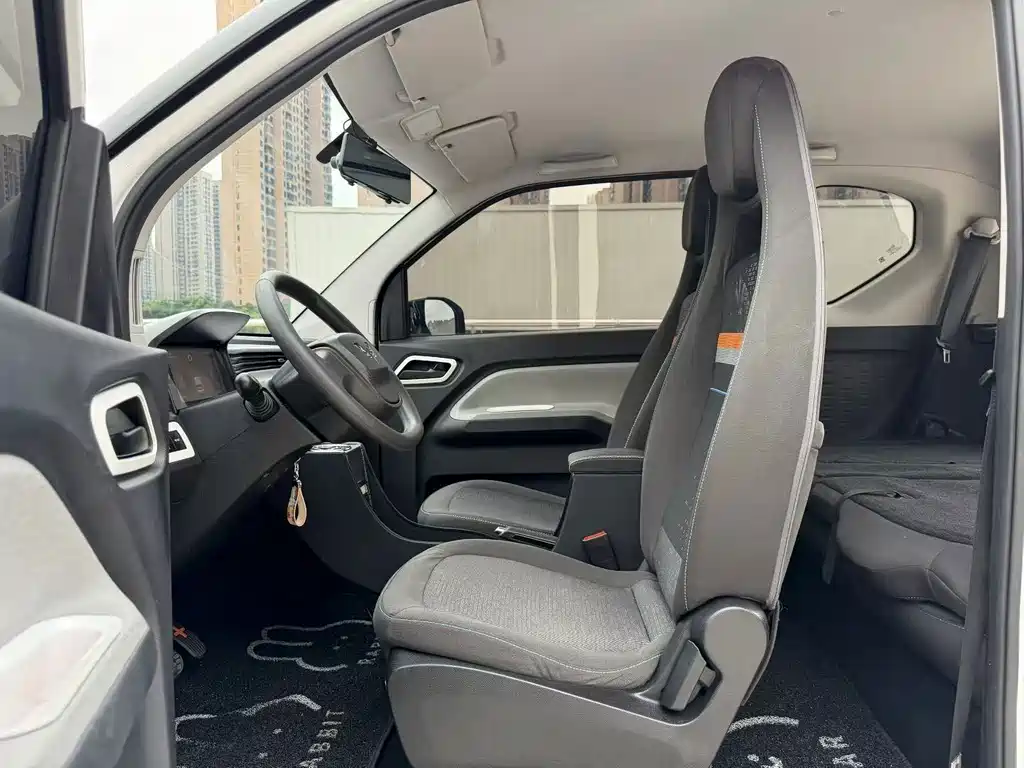 Wuling MINIEV — миниатюра 4