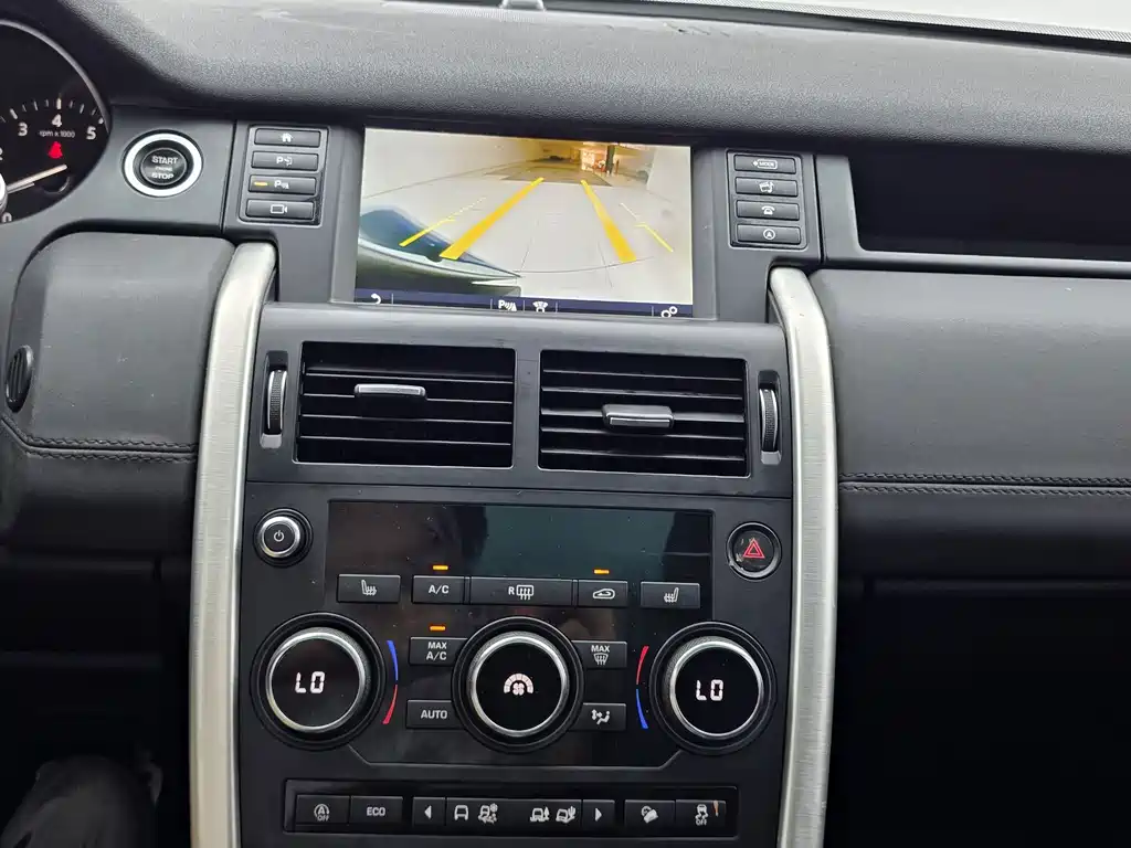 Land Rover Discovery Sport — миниатюра 16