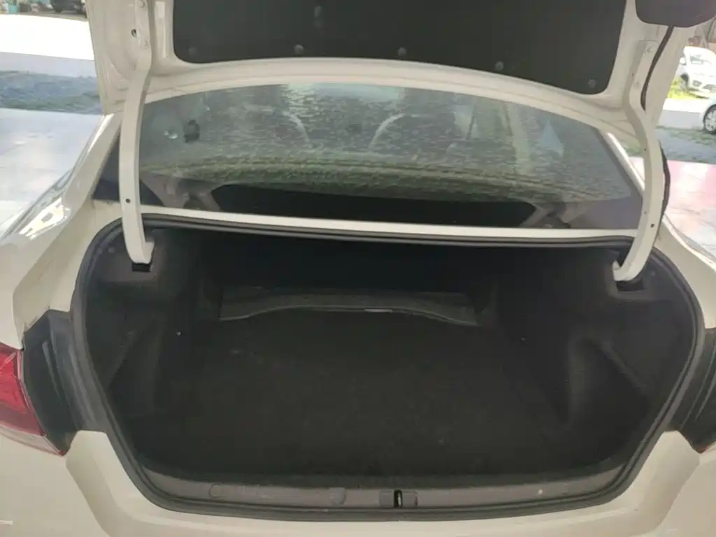 Qoros Qoros 3 — миниатюра 19