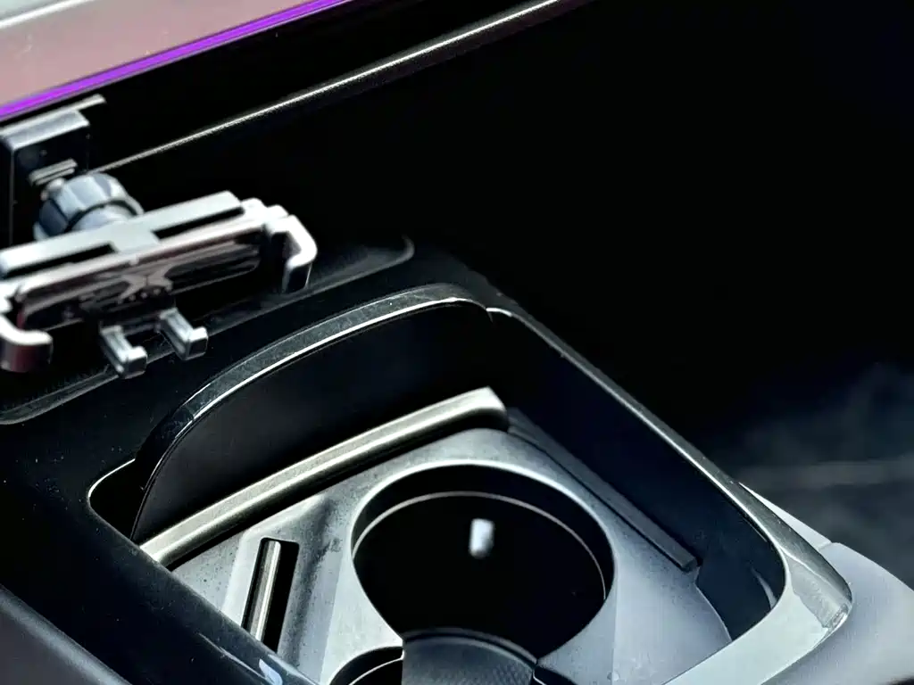 XPeng P7 — миниатюра 13