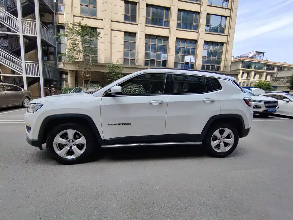 Jeep Compass 200T Auto Home Enjoy Edition, фото 7