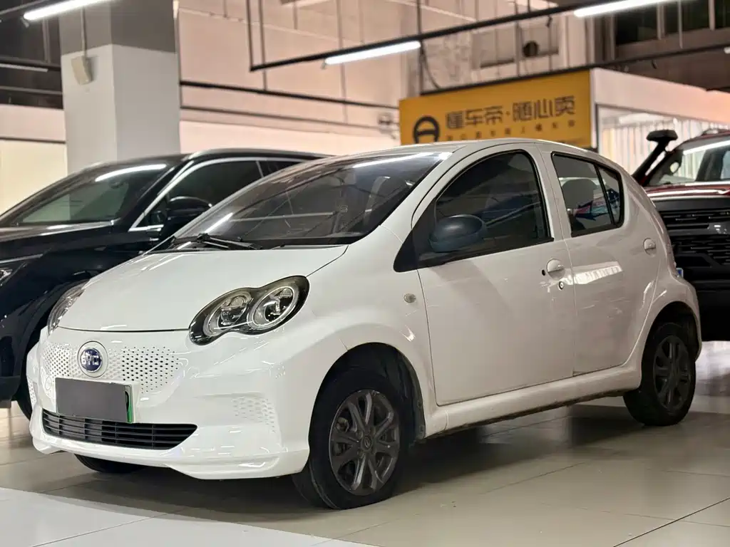 BYD e1