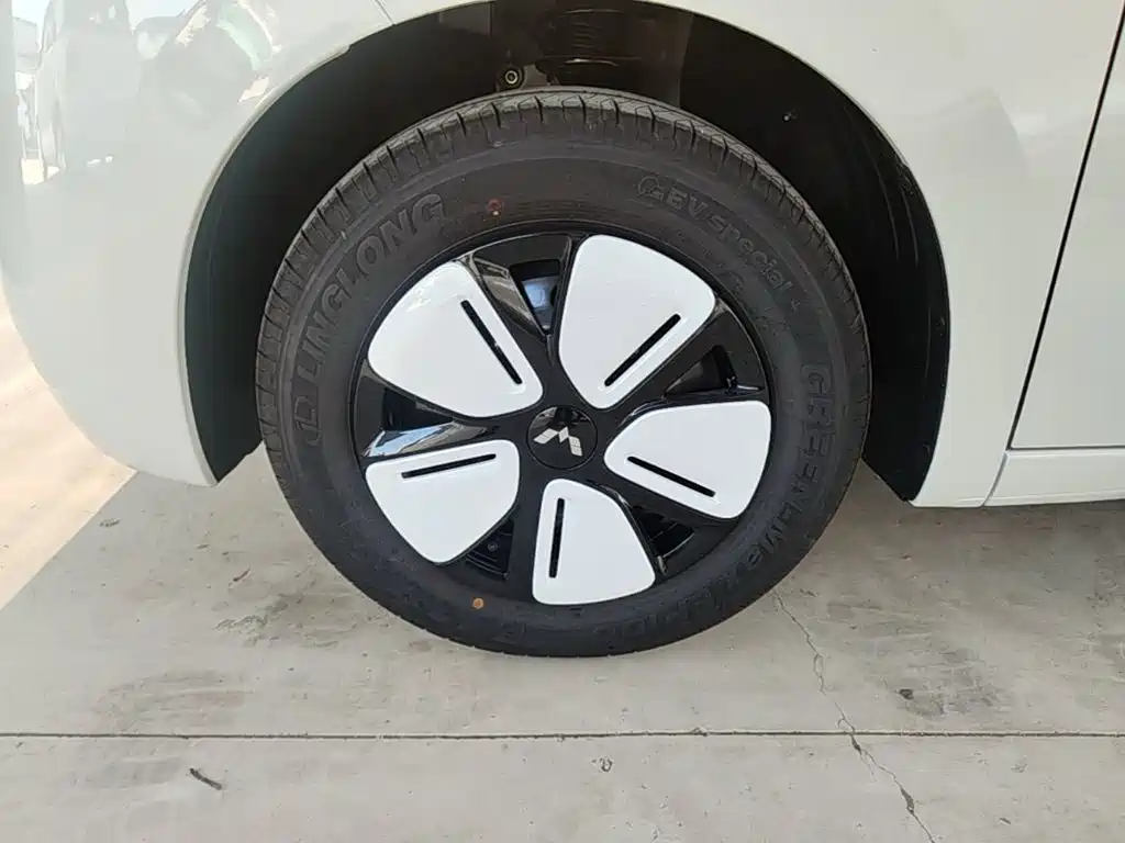 Wuling MINIEV — миниатюра 23