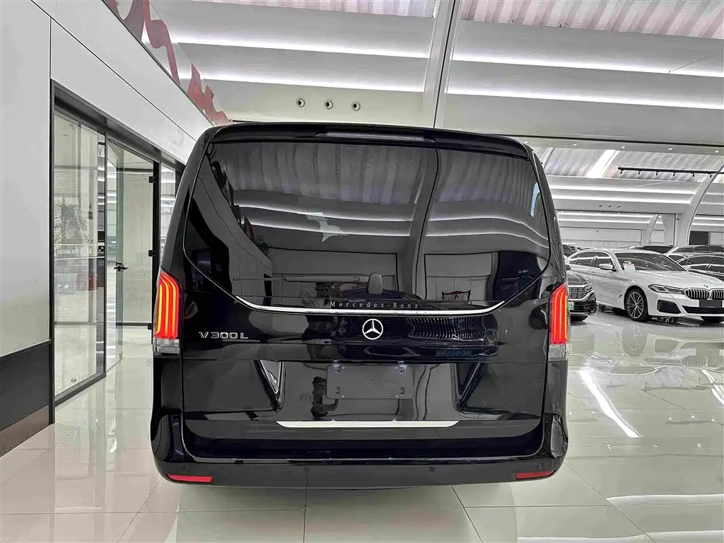Mercedes-Benz V-Class — миниатюра 4
