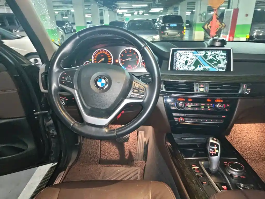 BMW X5 (Import) — миниатюра 3