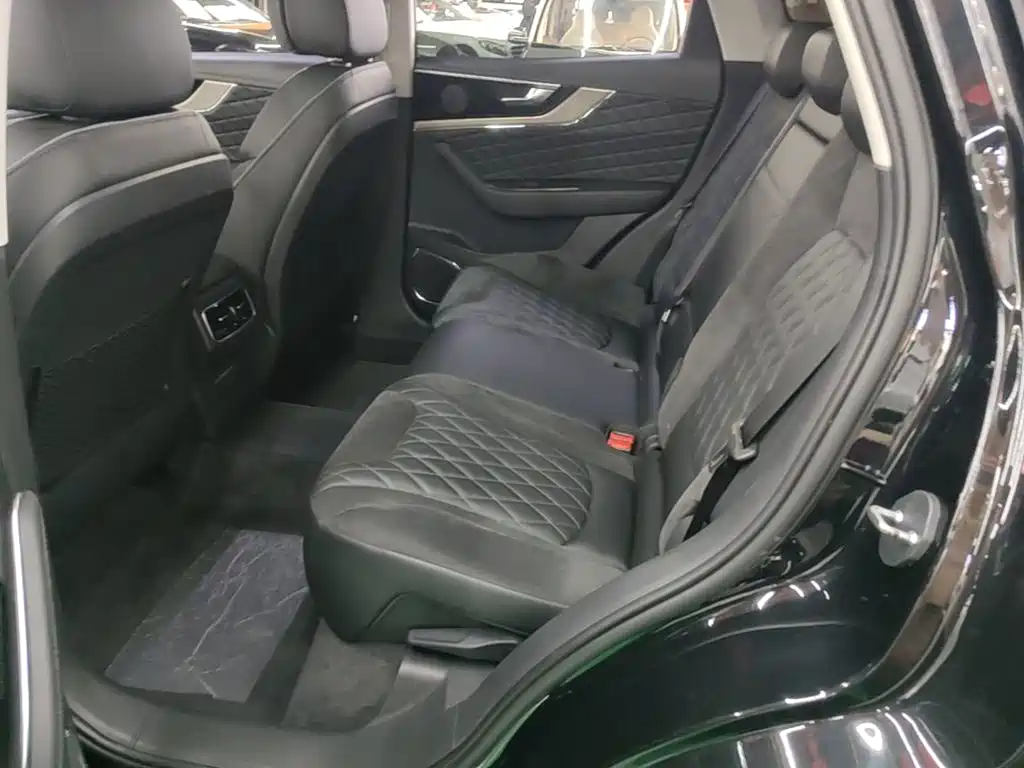 Hongqi Hongqi HS5 — миниатюра 17