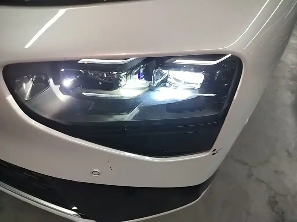 XPeng G9 — миниатюра 24
