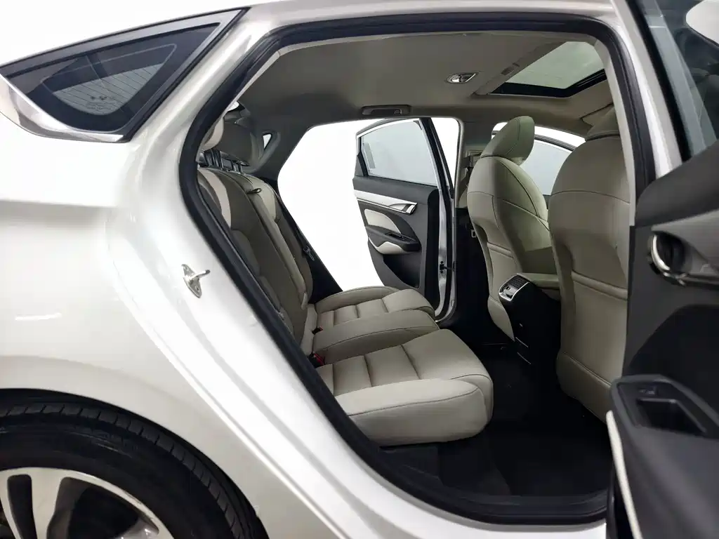 Geely Binrui — миниатюра 16
