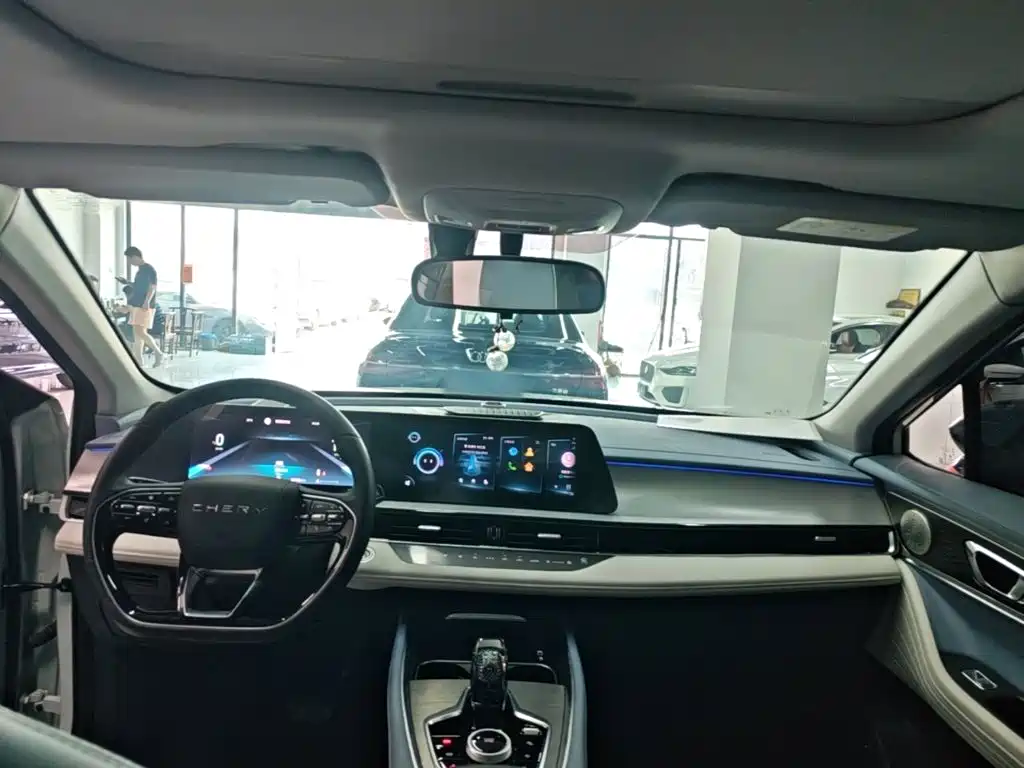 Chery Omoda — миниатюра 10