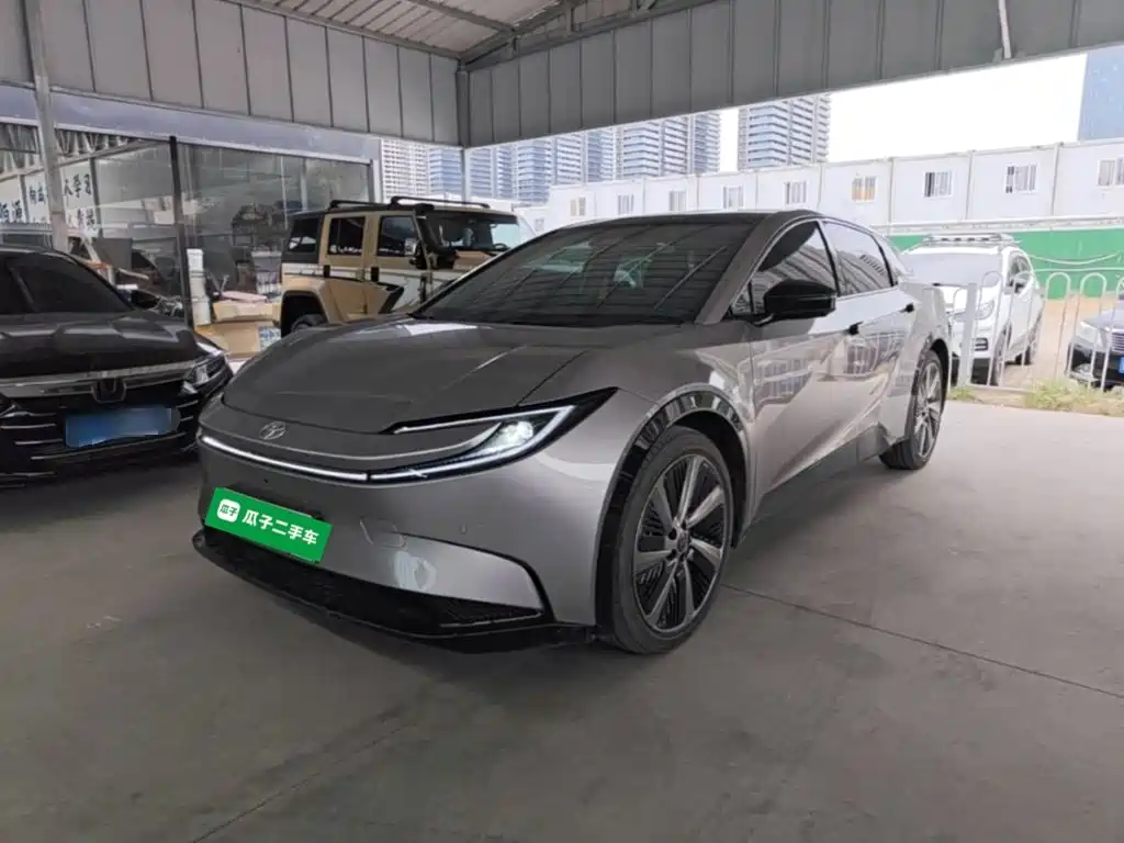 Toyota bZ5 — миниатюра 2