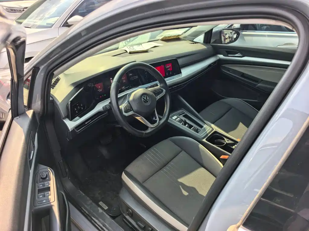 Volkswagen Golf — миниатюра 6