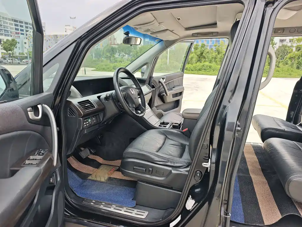 Honda Elysion — миниатюра 9