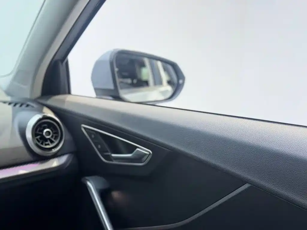 Audi Q2L — миниатюра 10