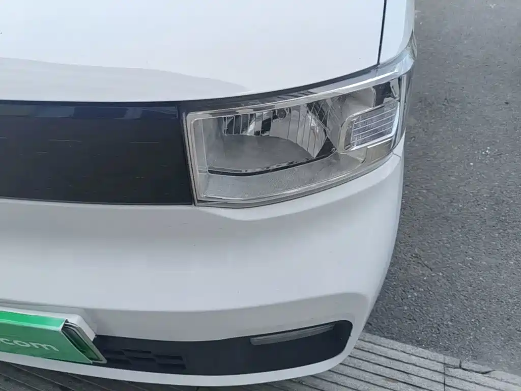 Wuling MINIEV — миниатюра 24