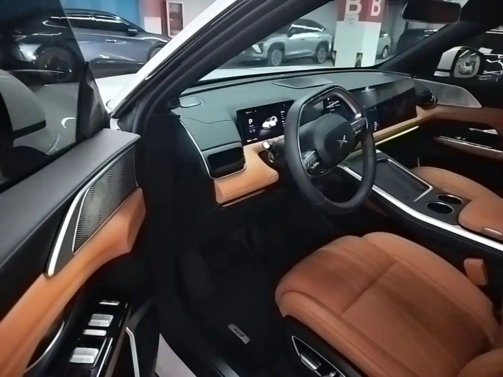 XPeng G9 — миниатюра 16