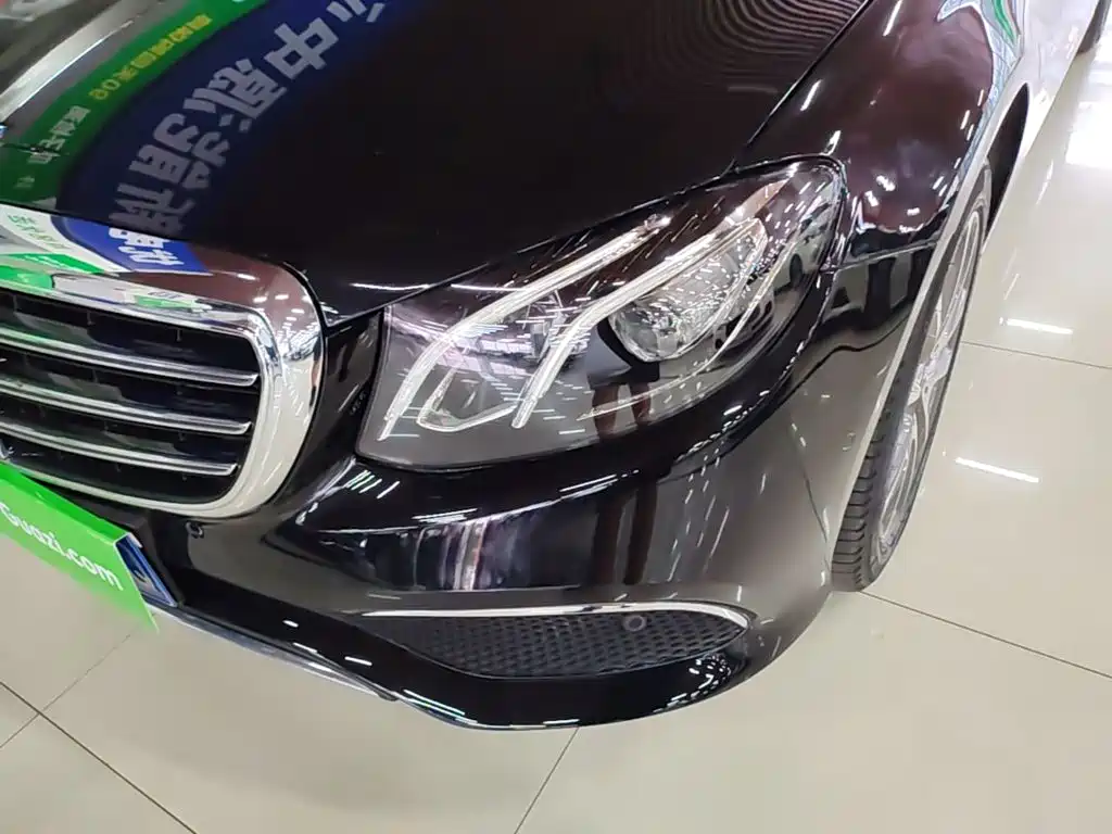 Mercedes-Benz E-Class — миниатюра 24