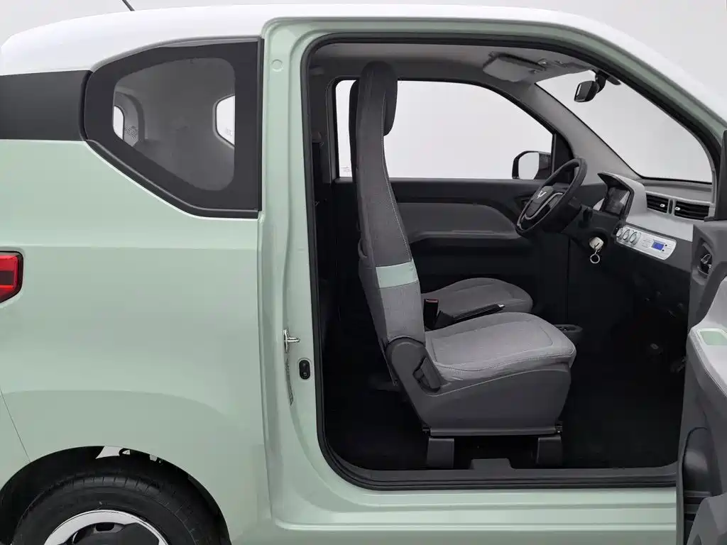 Wuling MINIEV — миниатюра 23