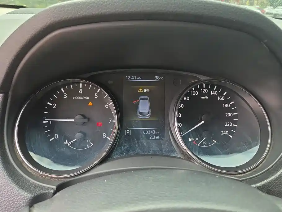 Nissan Qashqai — миниатюра 14