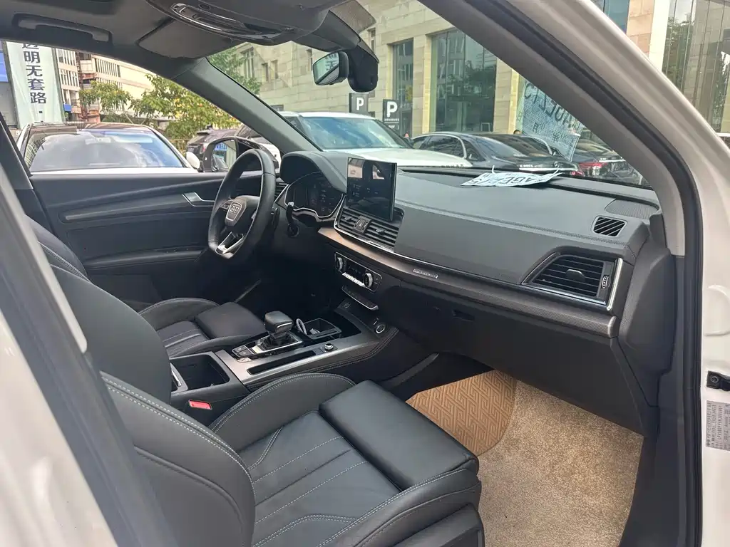 Audi Q5L — миниатюра 11