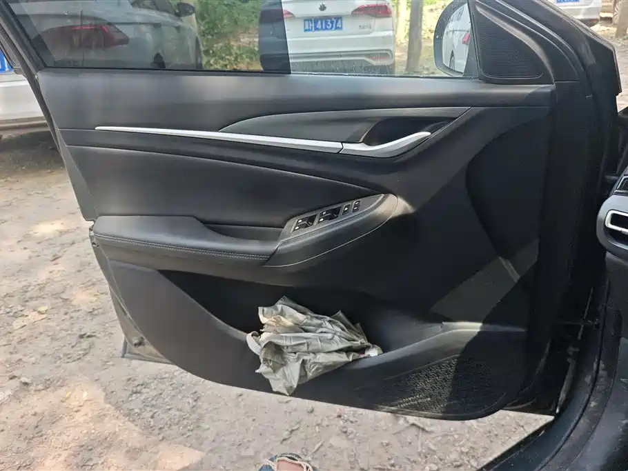 Changan Eado 2025 PLUS 1.5L MT Luxury