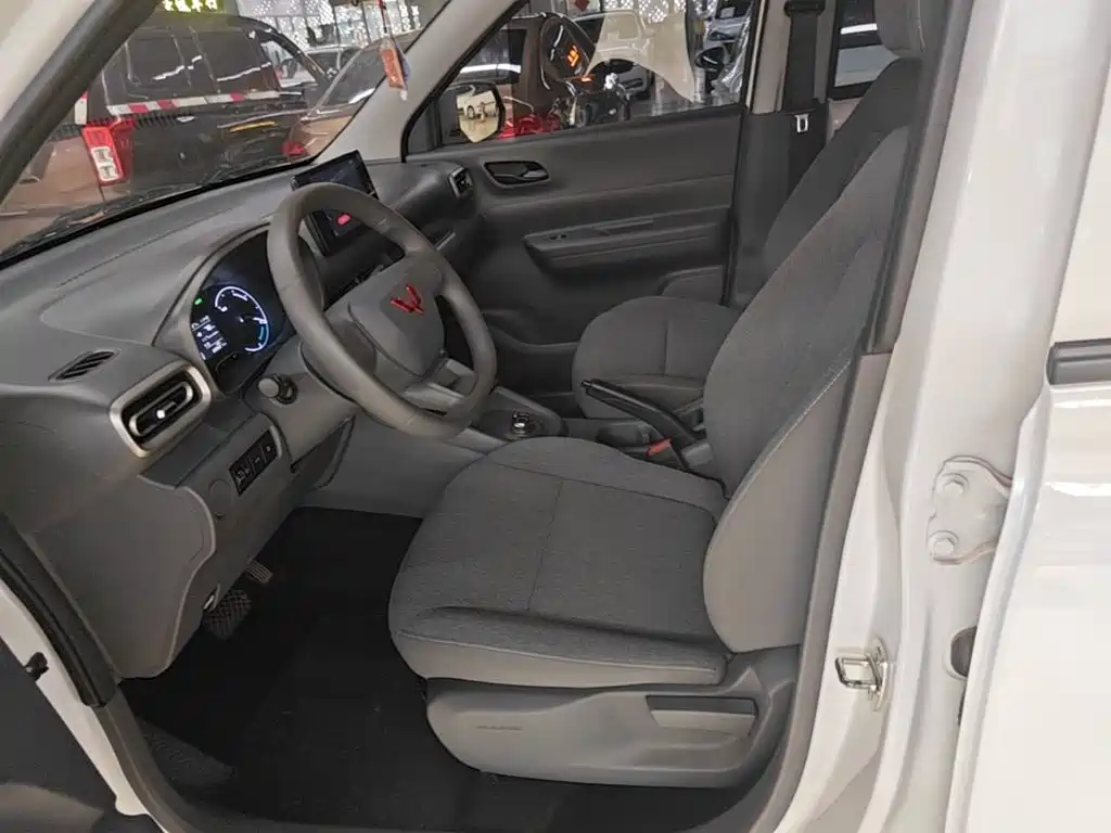 Wuling Hongguang EV — миниатюра 15