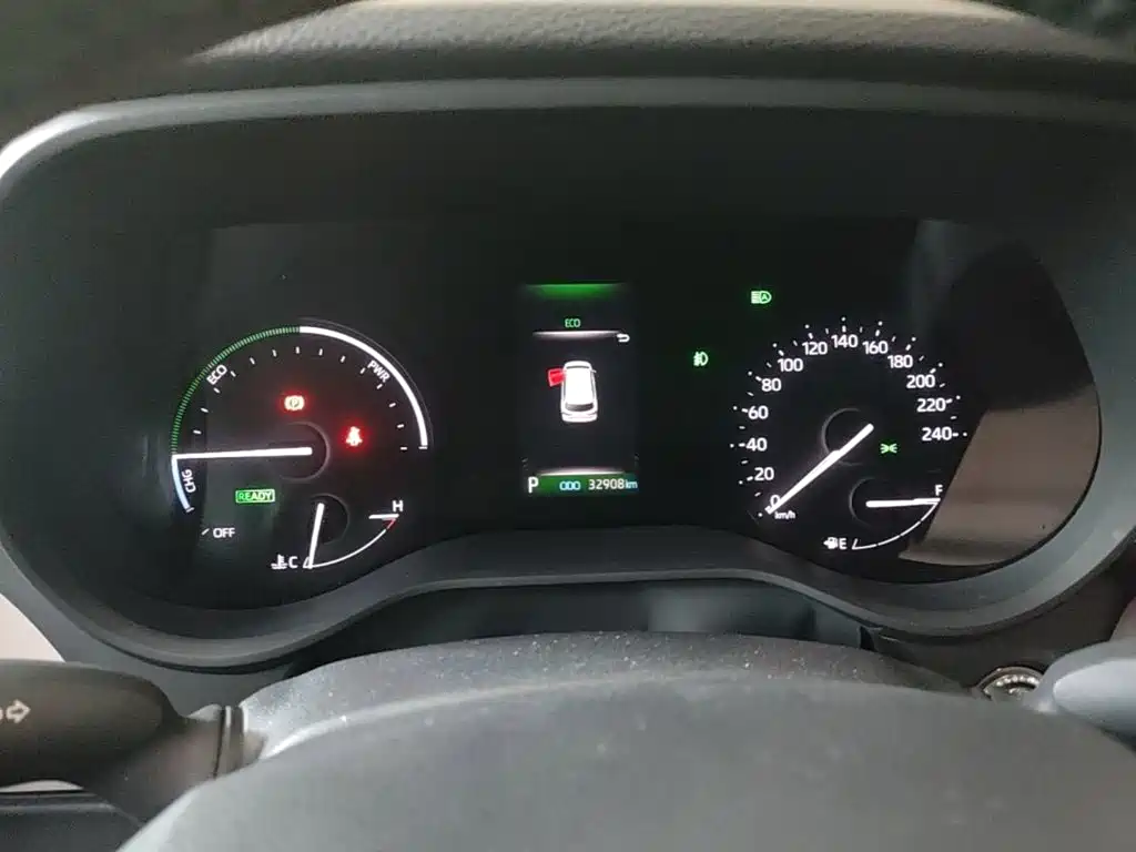 Toyota Granvia — миниатюра 12