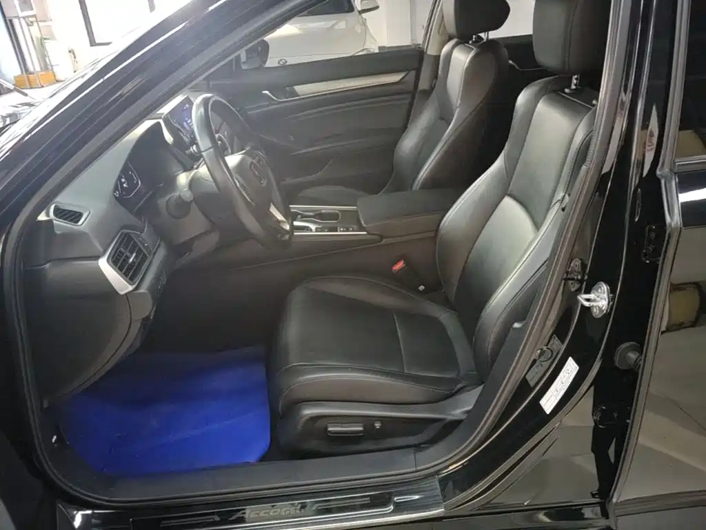 Honda Accord — миниатюра 15