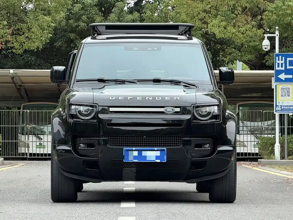 Land Rover Defender — миниатюра 2